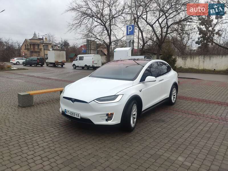 Внедорожник / Кроссовер Tesla Model X 2018 в Ивано-Франковске