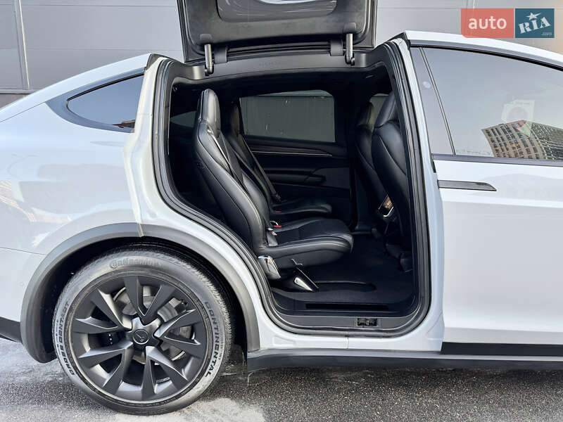 Внедорожник / Кроссовер Tesla Model X 2022 в Киеве