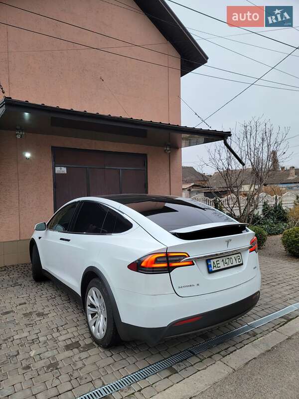 Позашляховик / Кросовер Tesla Model X 2018 в Кривому Розі