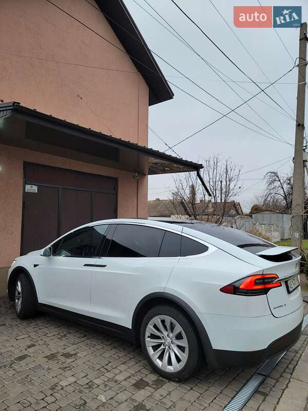 Позашляховик / Кросовер Tesla Model X 2018 в Кривому Розі
