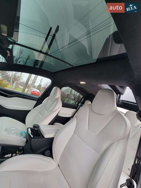 Позашляховик / Кросовер Tesla Model X 2018 в Кривому Розі
