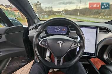 Позашляховик / Кросовер Tesla Model X 2020 в 