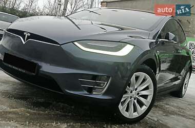 Позашляховик / Кросовер Tesla Model X 2017 в Хмельницькому