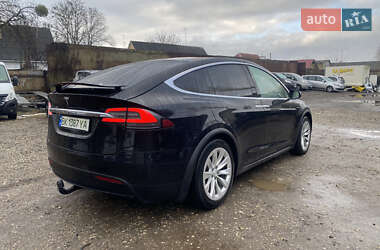 Позашляховик / Кросовер Tesla Model X 2017 в Дубні