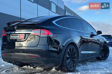 Позашляховик / Кросовер Tesla Model X 2016 в Львові