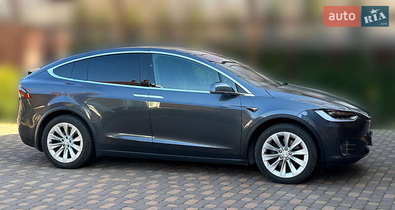 Позашляховик / Кросовер Tesla Model X 2018 в Черкасах