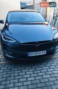 Tesla Model X 2018