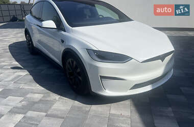 Tesla Model X 2024