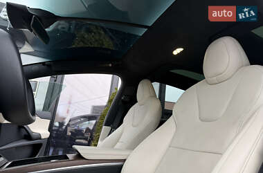 Позашляховик / Кросовер Tesla Model X 2021 в 