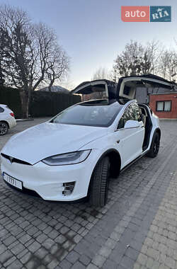 Позашляховик / Кросовер Tesla Model X 2016 в Львові