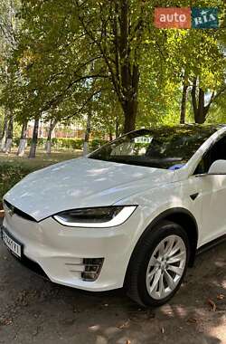 Позашляховик / Кросовер Tesla Model X 2017 в Подільську