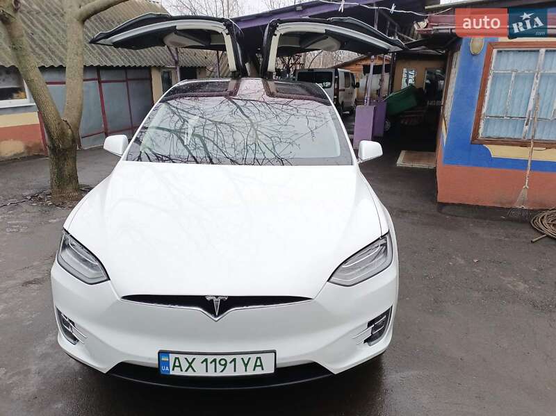 Внедорожник / Кроссовер Tesla Model X 2017 в Харькове
