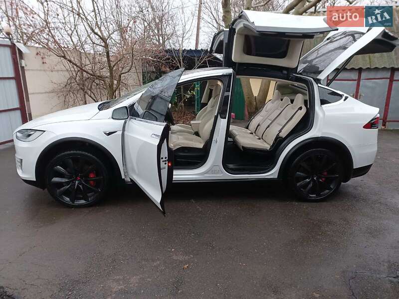 Внедорожник / Кроссовер Tesla Model X 2017 в Харькове