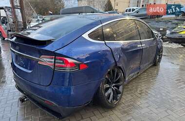 Внедорожник / Кроссовер Tesla Model X 2017 в 