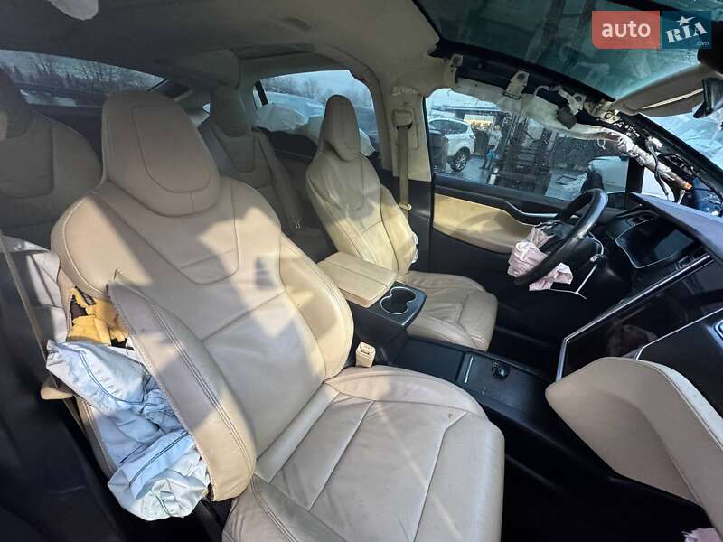 Позашляховик / Кросовер Tesla Model X 2017 в Луцьку фото 29 Позашляховик / Кросовер Tesla Model X 2017 в Луцьку