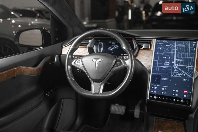 Позашляховик / Кросовер Tesla Model X 2019 в Одесі фото 25 Позашляховик / Кросовер Tesla Model X 2019 в Одесі