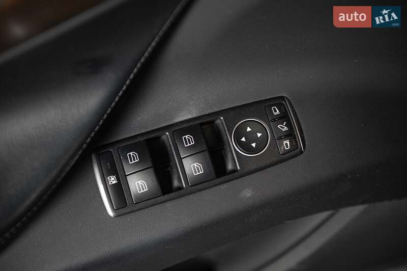 Позашляховик / Кросовер Tesla Model X 2019 в Одесі фото 43 Позашляховик / Кросовер Tesla Model X 2019 в Одесі