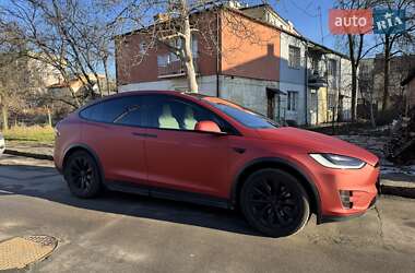 Позашляховик / Кросовер Tesla Model X 2017 в Львові