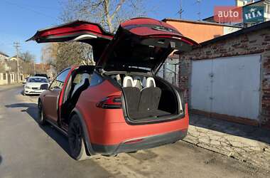 Позашляховик / Кросовер Tesla Model X 2017 в Львові