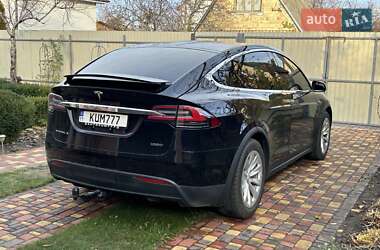 Позашляховик / Кросовер Tesla Model X 2016 в Києві