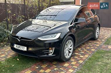 Позашляховик / Кросовер Tesla Model X 2016 в Києві