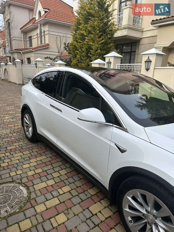 Позашляховик / Кросовер Tesla Model X 2018 в Одесі