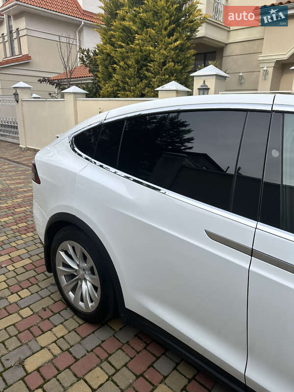 Позашляховик / Кросовер Tesla Model X 2018 в Одесі