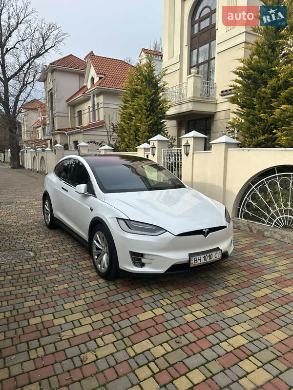 Позашляховик / Кросовер Tesla Model X 2018 в Одесі