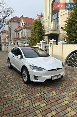 Внедорожник / Кроссовер Tesla Model X 2018 в Одессе