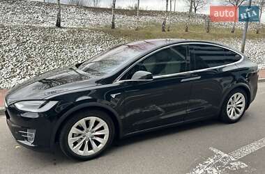 Внедорожник / Кроссовер Tesla Model X 2017 в 