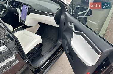 Внедорожник / Кроссовер Tesla Model X 2017 в 