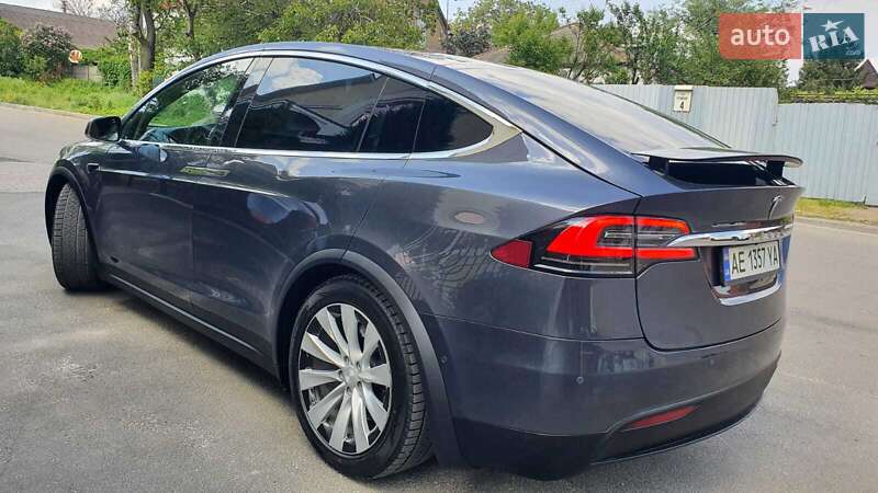 Позашляховик / Кросовер Tesla Model X 2019 в Дніпрі