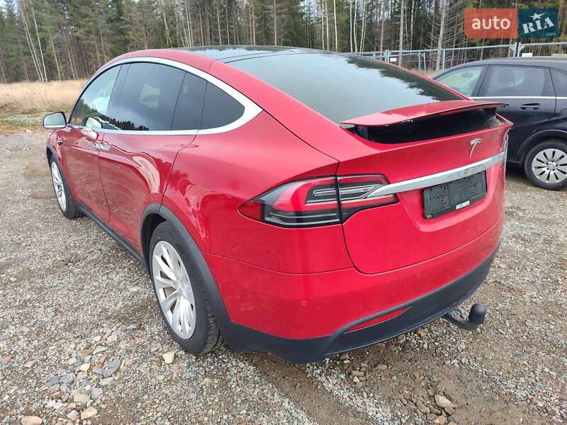 Позашляховик / Кросовер Tesla Model X 2018 в Кропивницькому