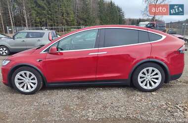 Внедорожник / Кроссовер Tesla Model X 2018 в 