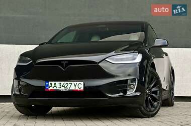 Позашляховик / Кросовер Tesla Model X 2017 в Тернополі