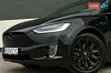 Позашляховик / Кросовер Tesla Model X 2017 в Тернополі