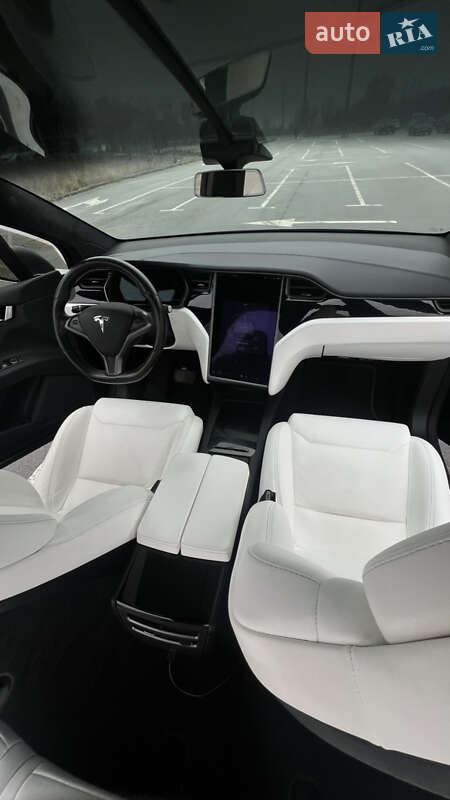 Позашляховик / Кросовер Tesla Model X 2018 в Бучі фото 18 Позашляховик / Кросовер Tesla Model X 2018 в Бучі