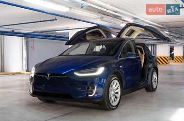 Позашляховик / Кросовер Tesla Model X 2018 в Києві