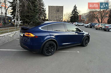 Внедорожник / Кроссовер Tesla Model X 2016 в 
