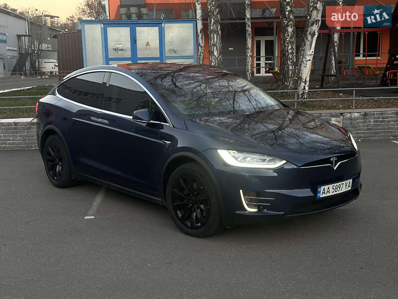 Tesla Model X 2016