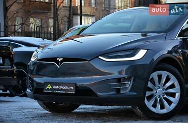 Позашляховик / Кросовер Tesla Model X 2018 в Києві