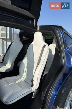 Внедорожник / Кроссовер Tesla Model X 2016 в 
