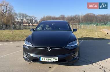 Позашляховик / Кросовер Tesla Model X 2017 в Івано-Франківську