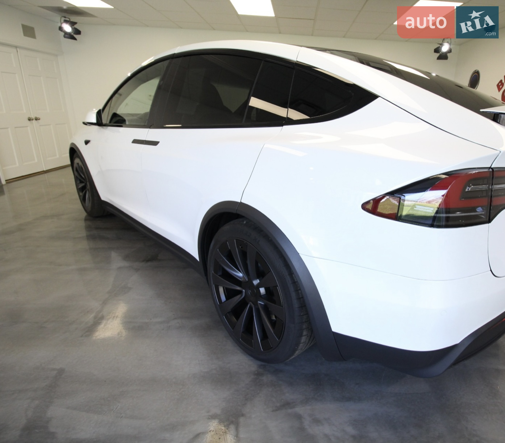 2022 Tesla Model X - мініатюра 8