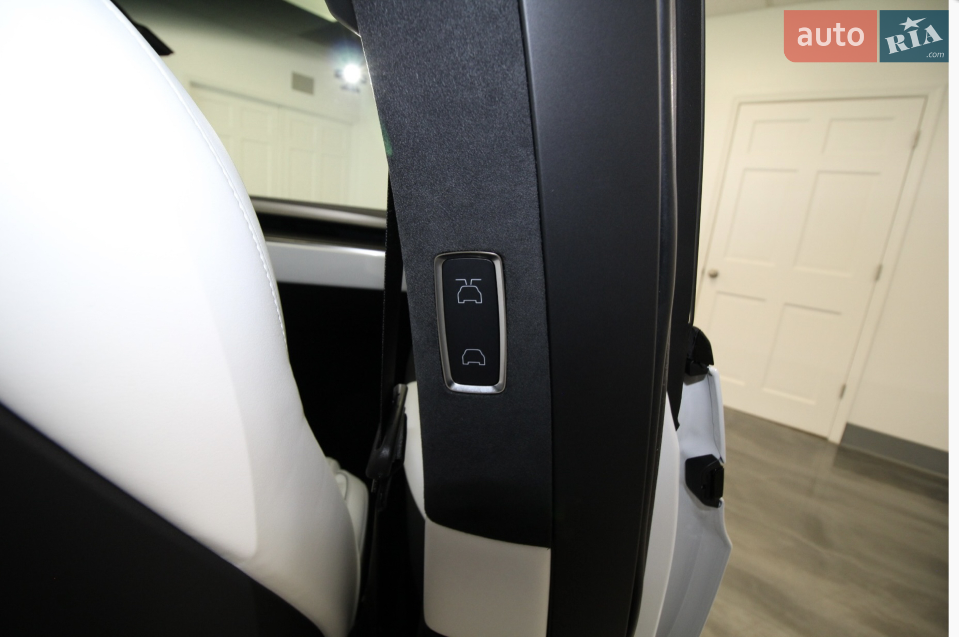 2022 Tesla Model X - мініатюра 19