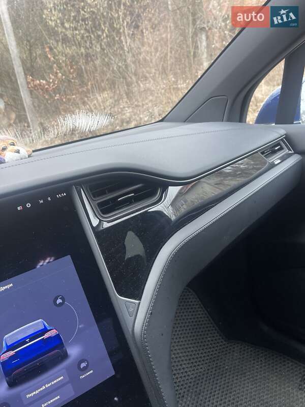 Позашляховик / Кросовер Tesla Model X 2018 в Львові