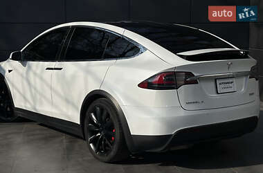 Внедорожник / Кроссовер Tesla Model X 2017 в 