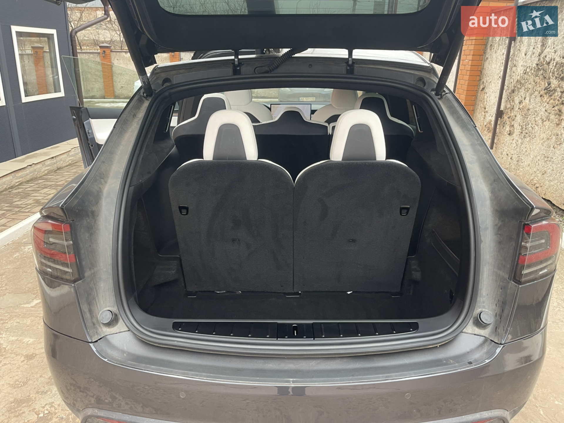 2022 Tesla Model X - мініатюра 14
