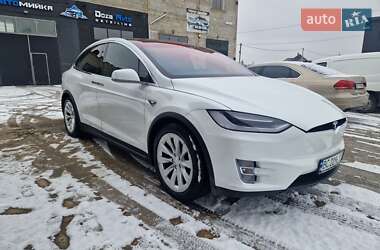 Внедорожник / Кроссовер Tesla Model X 2016 в 