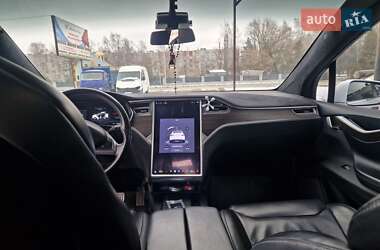 Внедорожник / Кроссовер Tesla Model X 2016 в 
